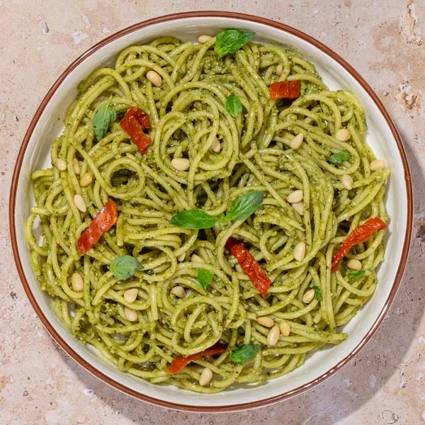 Spaghetti al pesto genovese