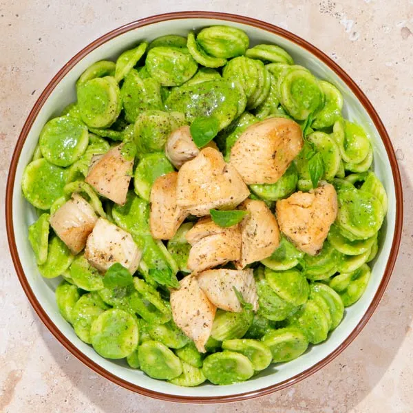 Orecchiette mit cremigem Pesto