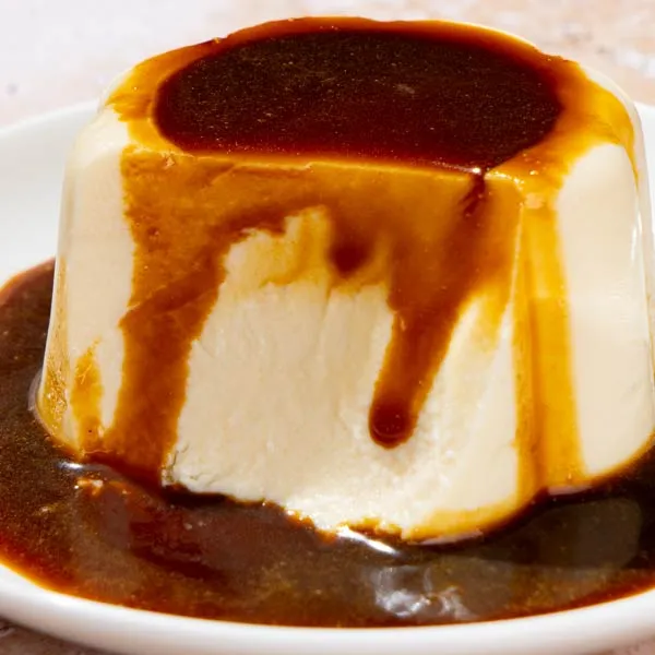 Flan de queso con caramelo de café